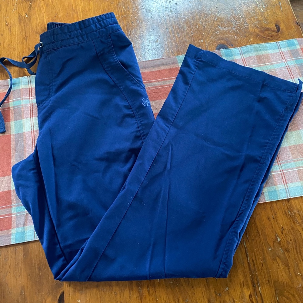 Scrub pants size small